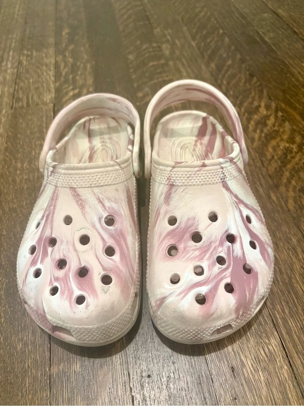 Crocs Classic Marbled Pink White Clogs Big Kids J3